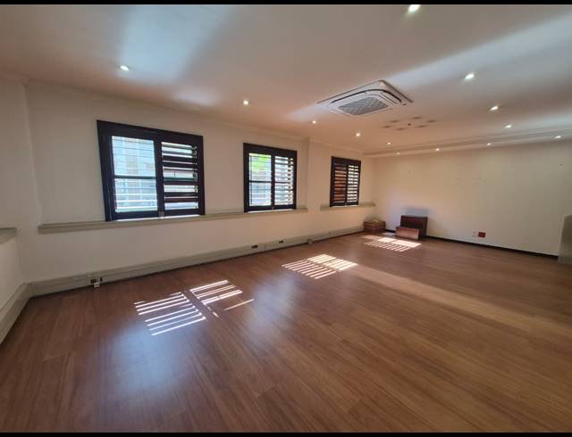 974M² OFFICE TO LET IN SANDTON CENTRAL